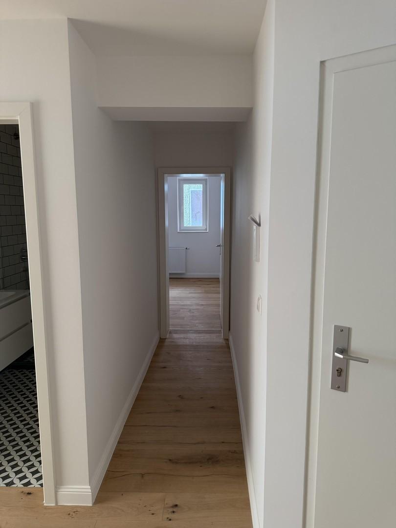Flur zum ersten Schlafzimmer 