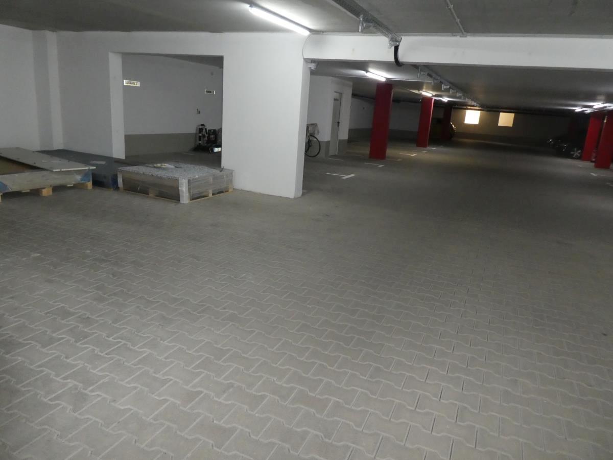Garage 1