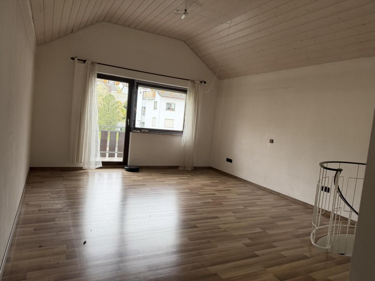 1 OG Schlafzimmer