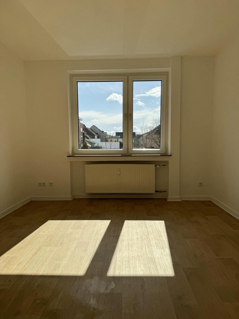 Wohn- und Schlafzimmer