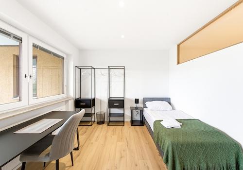 Schlafzimmer 1