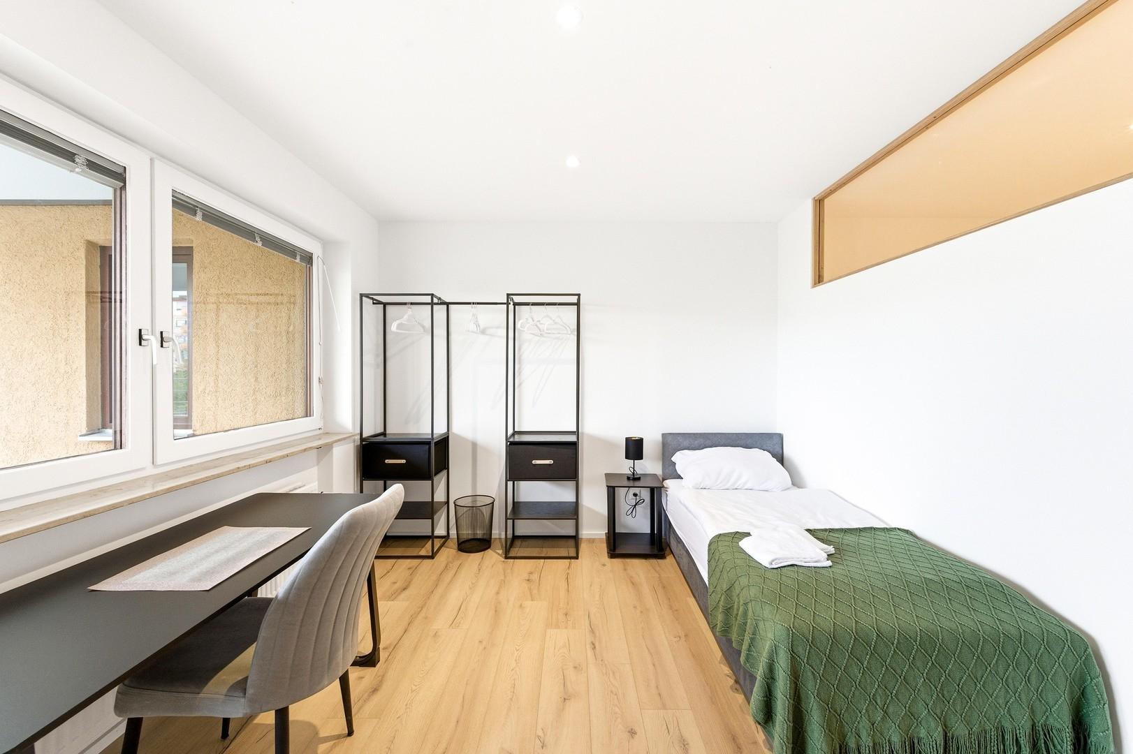 Schlafzimmer 1