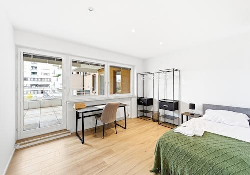 Schlafzimmer 1