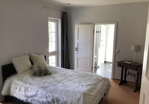 Schlafzimmer (EG)