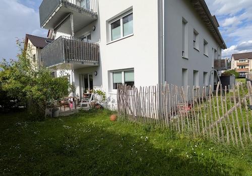 Wohnung im EG mit Garten