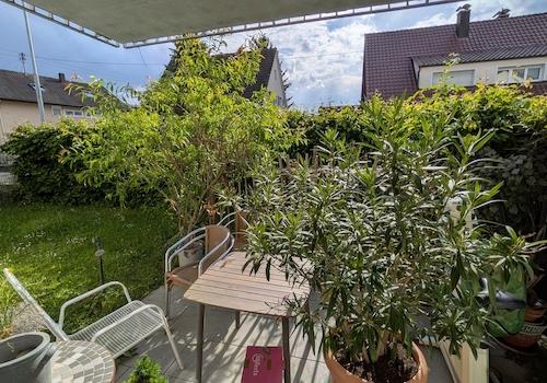 Terrasse vor Wohnzimmer