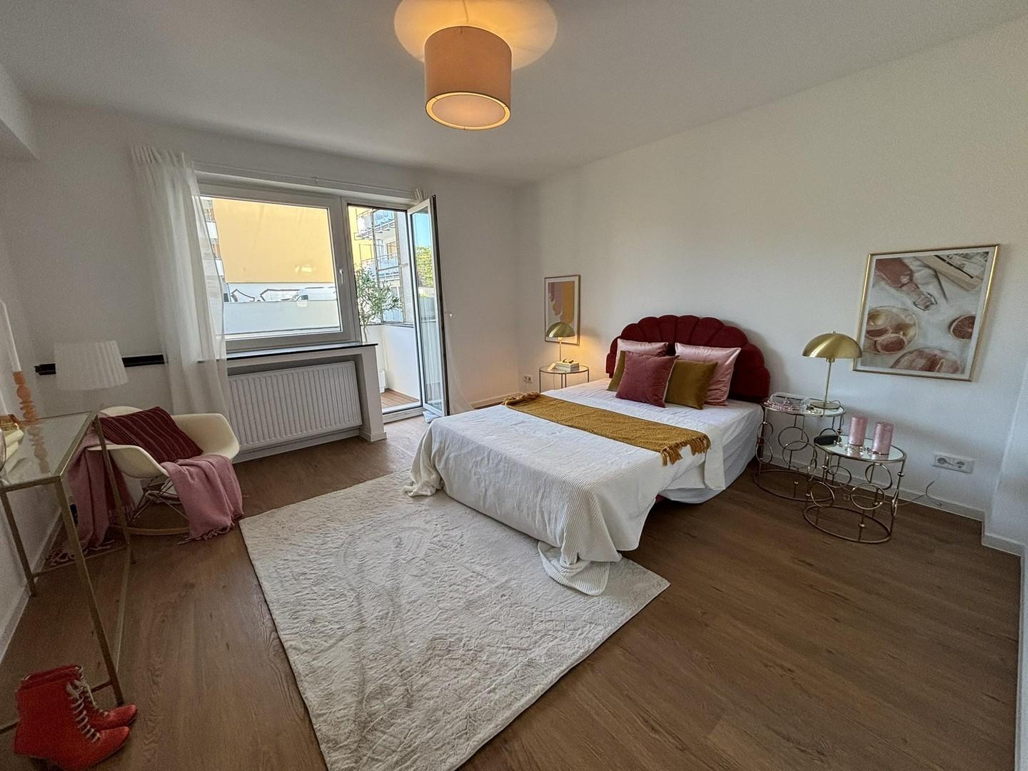 Schlafzimmer 1