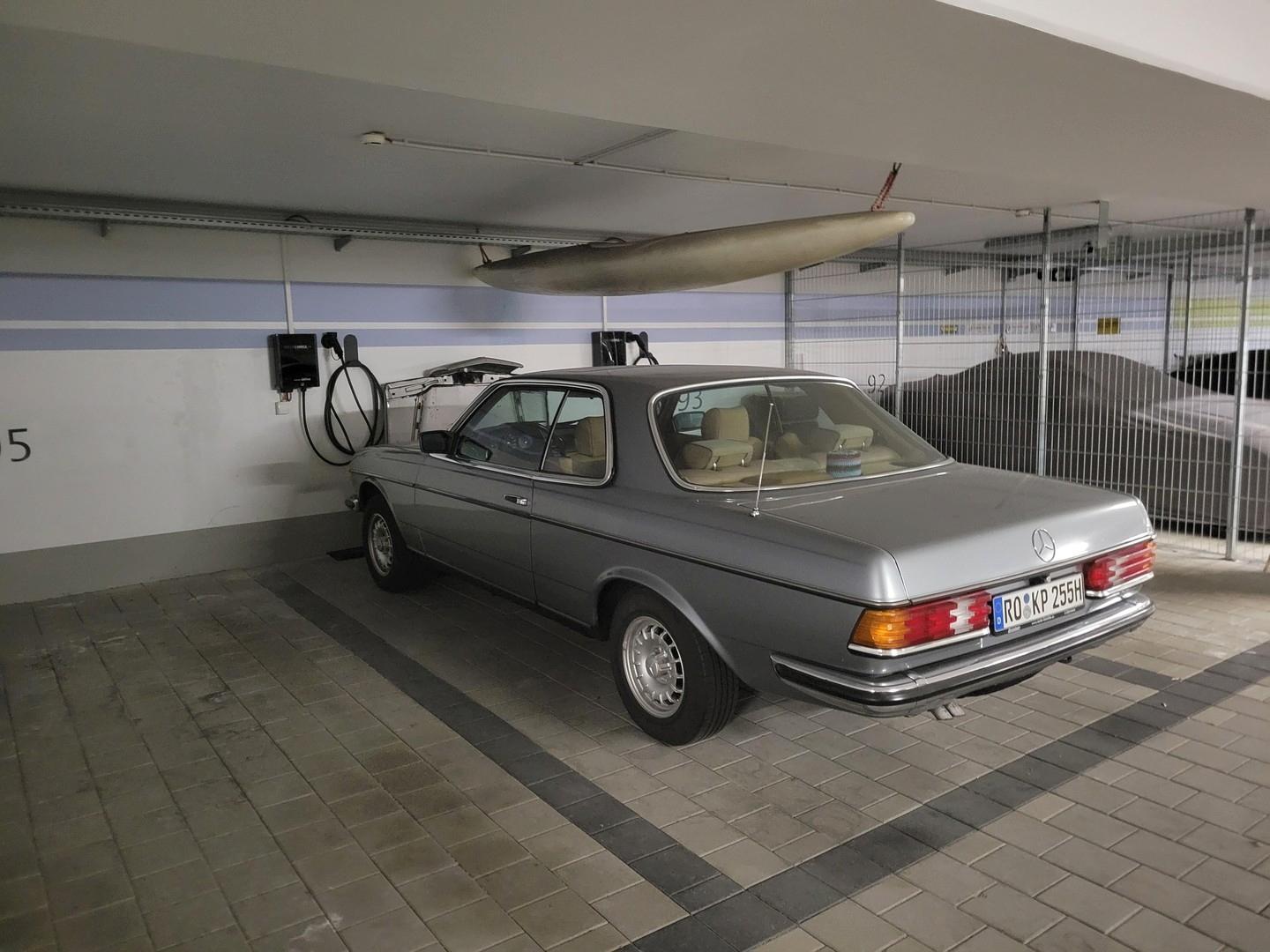 Tiefgaragenstellplatz