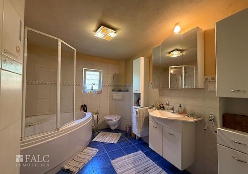 Badezimmer EG 