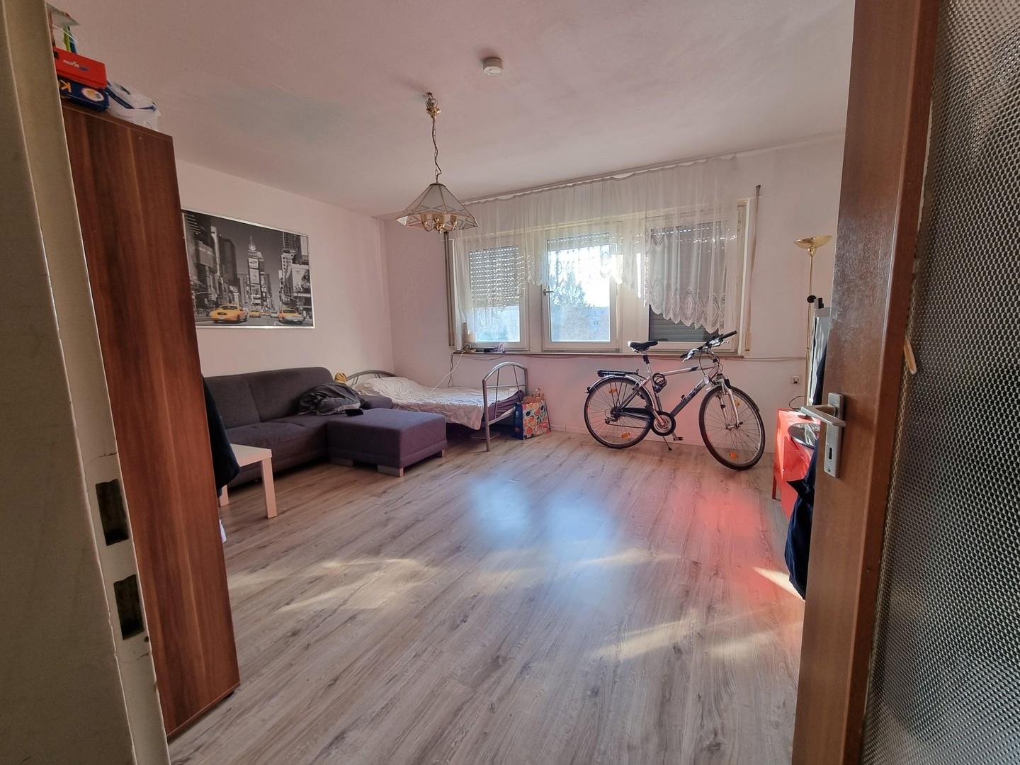 Schlafzimmer 1