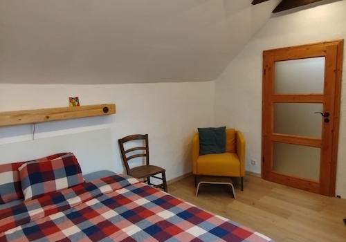 Schlafzimmer 1
