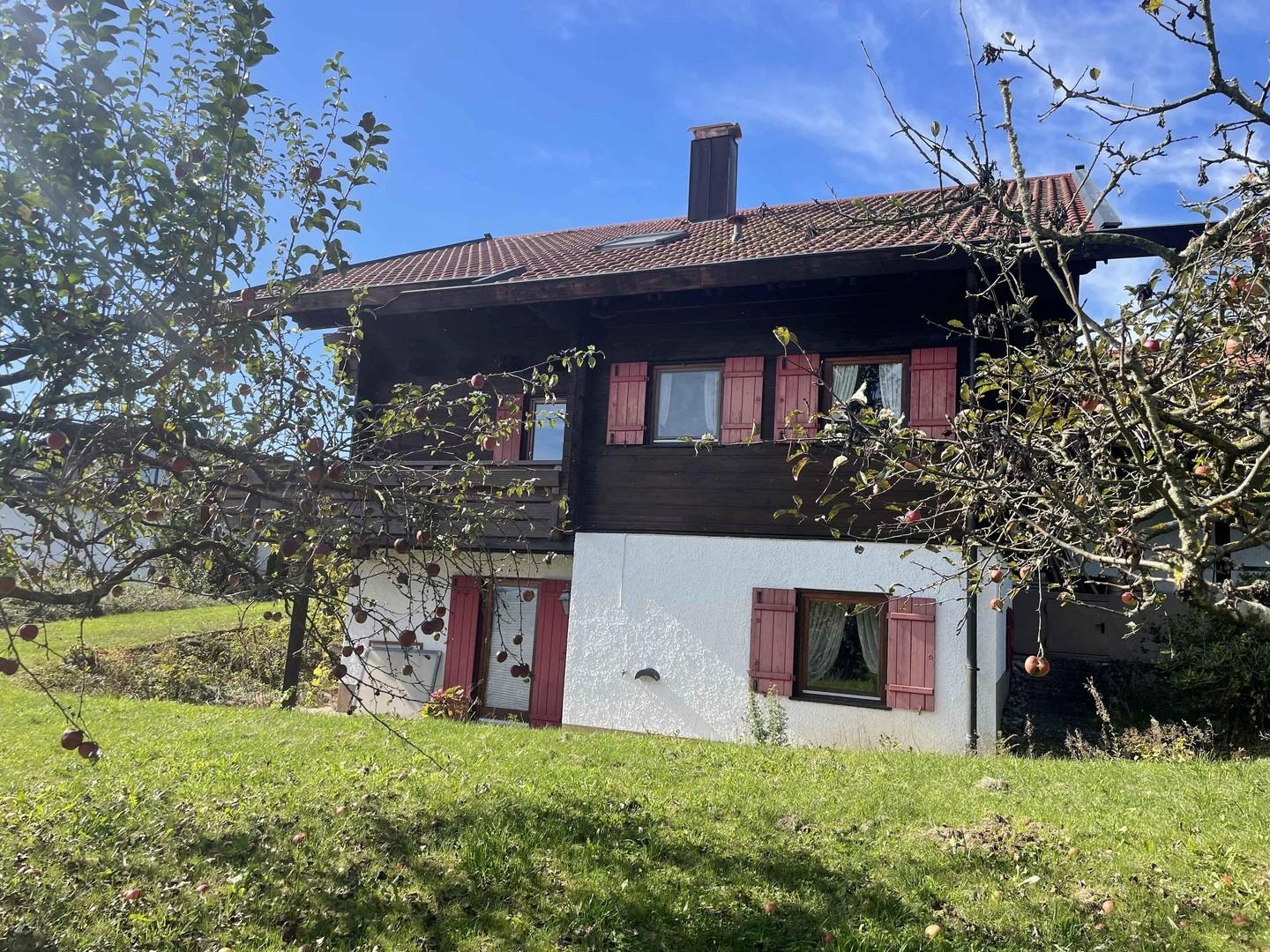 Ostseite, unten Terrasse ELW