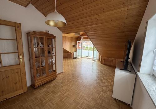Wohnzimmer + Essbereich