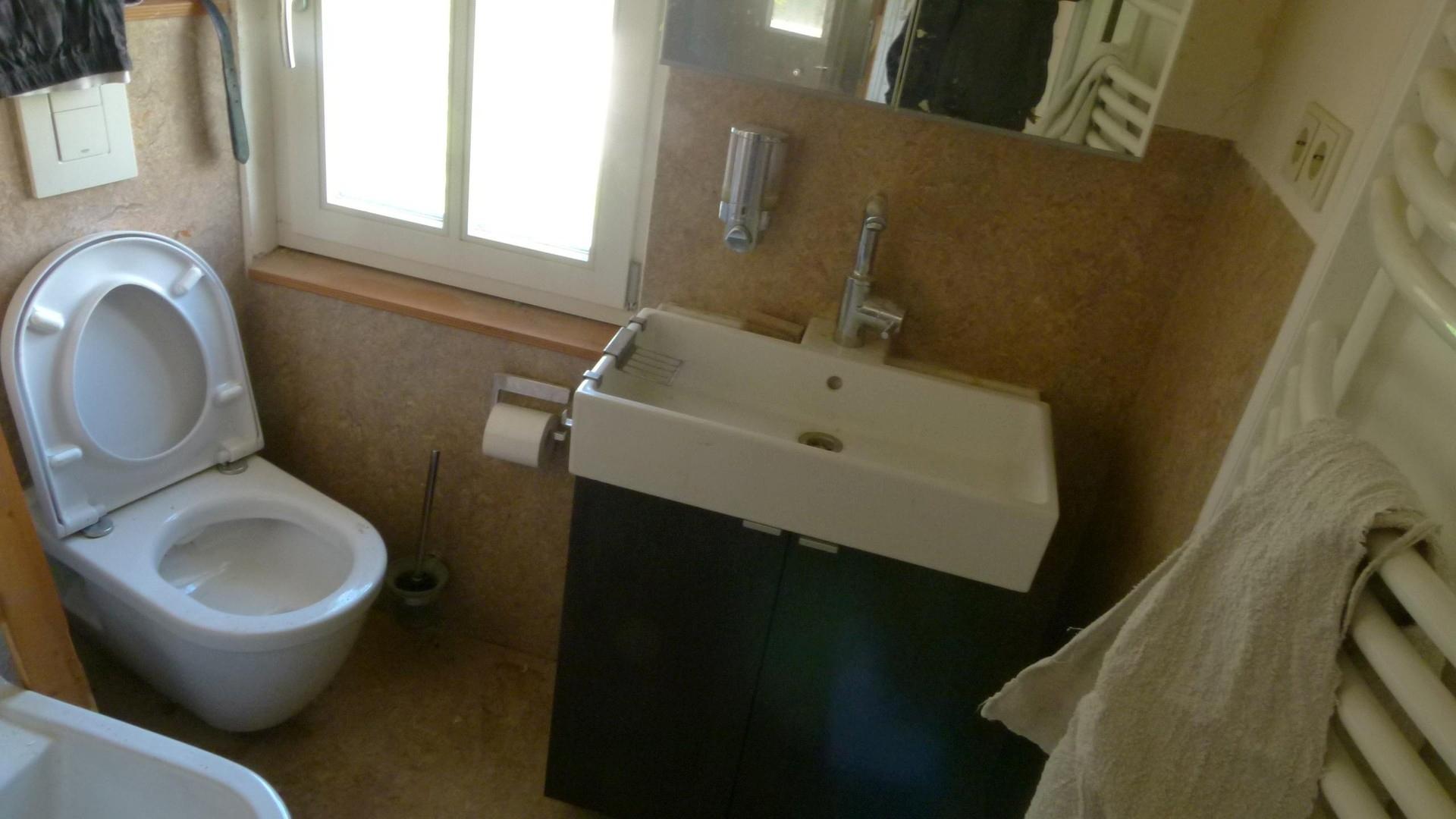 Toilette oben, 