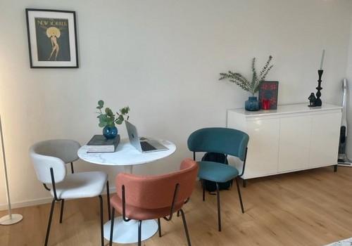 Wohn- und Schlafzimmer