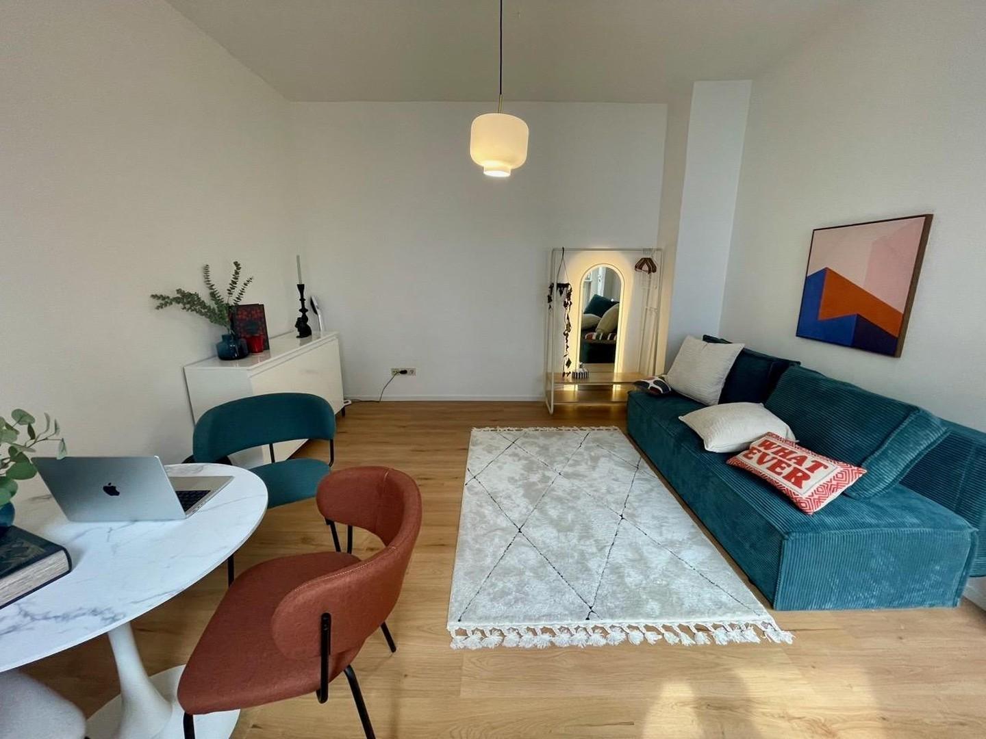 Wohn- und Schlafzimmer