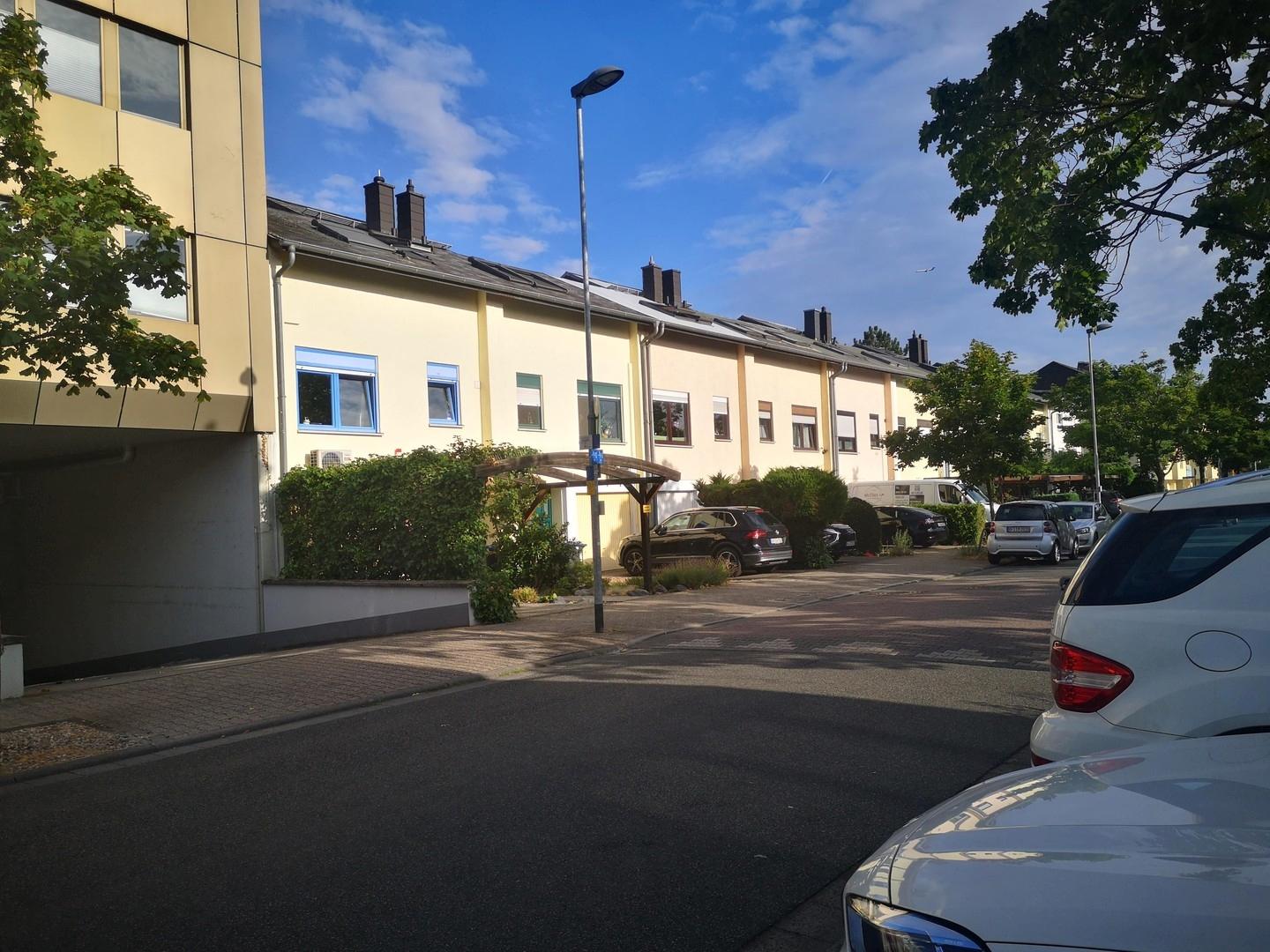 Strasse  30 er Zone 