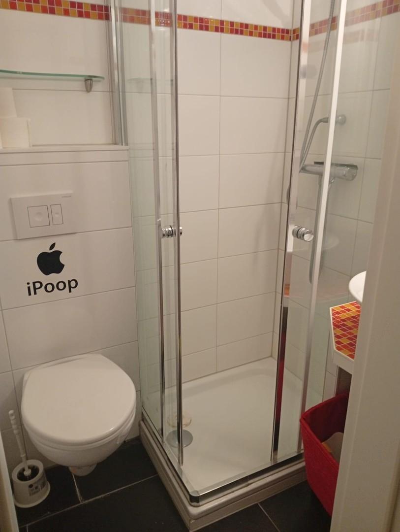 Dusche unten 3 Kind / ELW 