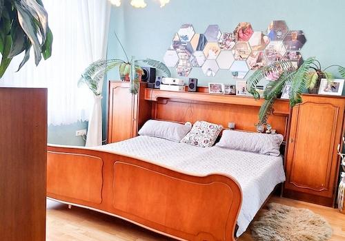 1.OG Schlafzimmer 2