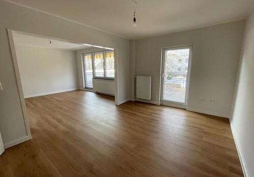 Wohnzimmer / Esszimmer