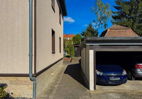 Zufahrt & Garage (2)