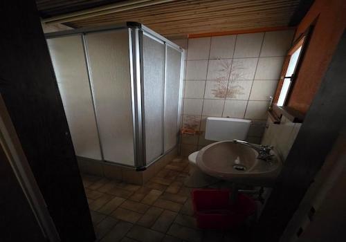 Keller Duschbad 1