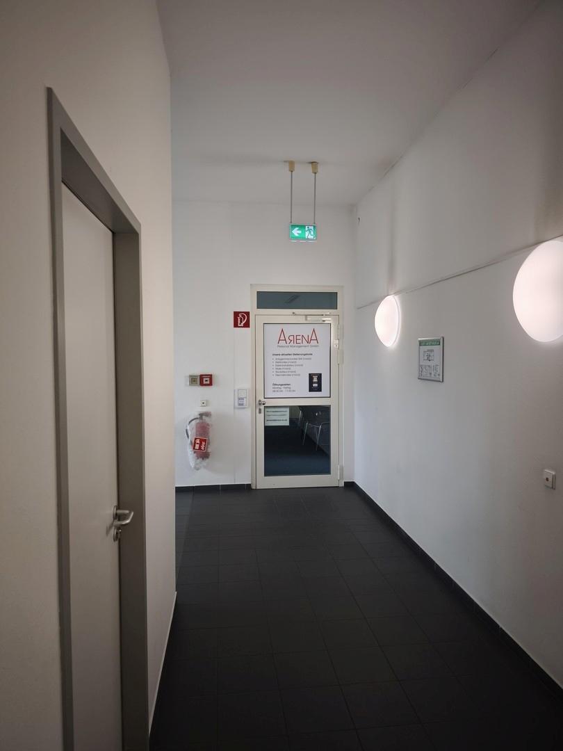Zugang Büro 5. Etage