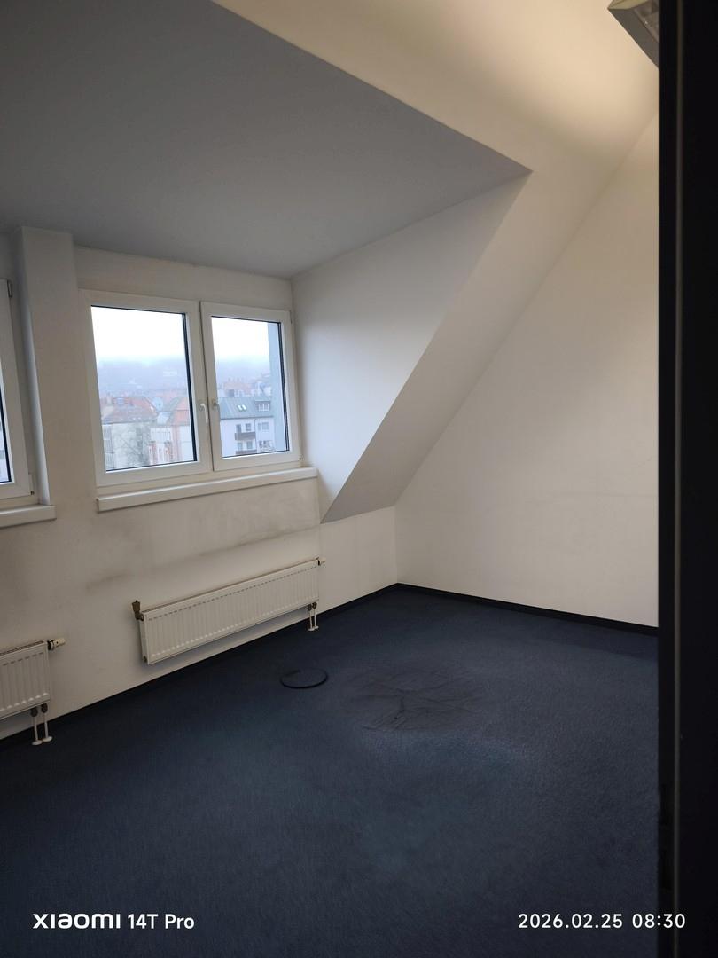 Büro 1
