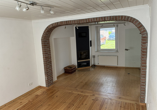 Wohnzimmer mit Kamin