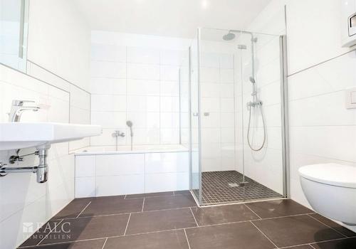 Badezimmer 2