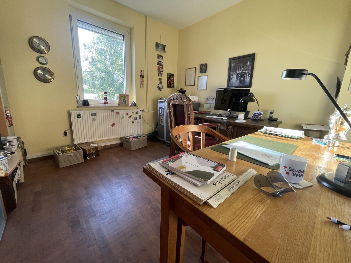 Arbeitszimmer