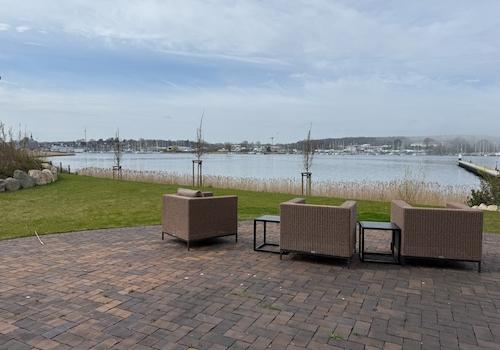 Terrasse mit Strandblick