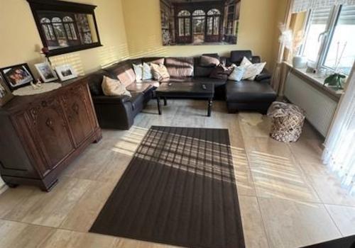 28 Wohnzimmer
