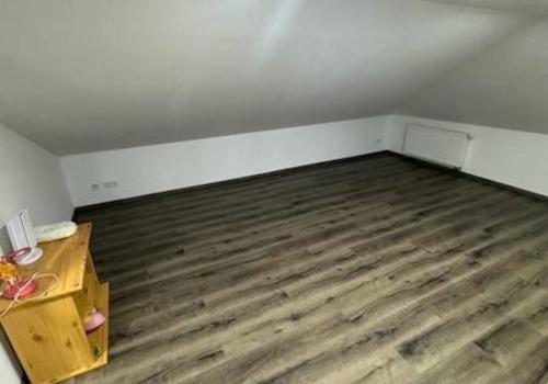 46 großes Gästezimmer im OG