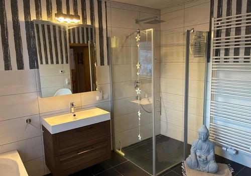 Badezimmer EG
