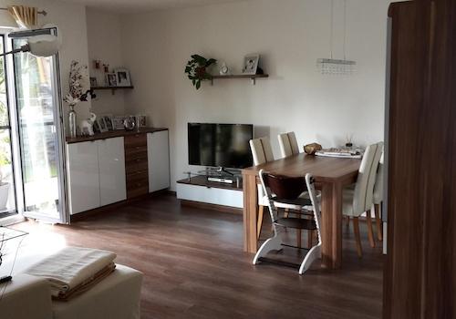 Wohnzimmer möbiliert