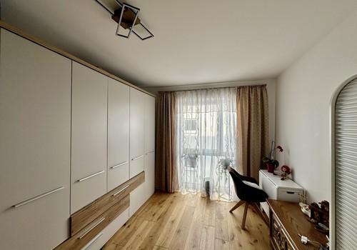 Kinder-/Arbeitszimmer