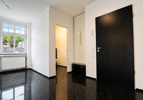 Garderobe und Gäste-WC