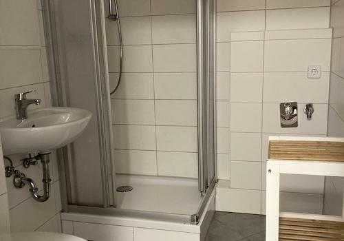 Bad mit Dusche