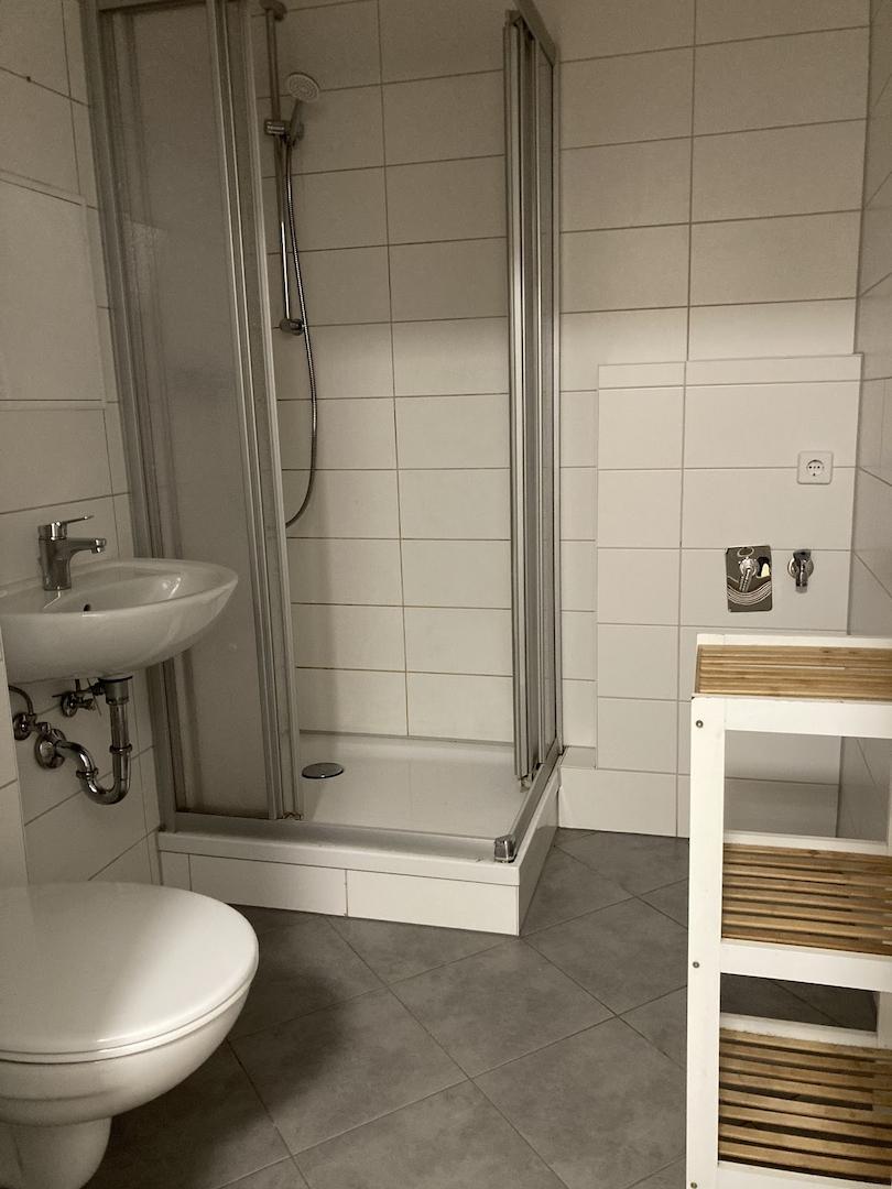 Bad mit Dusche