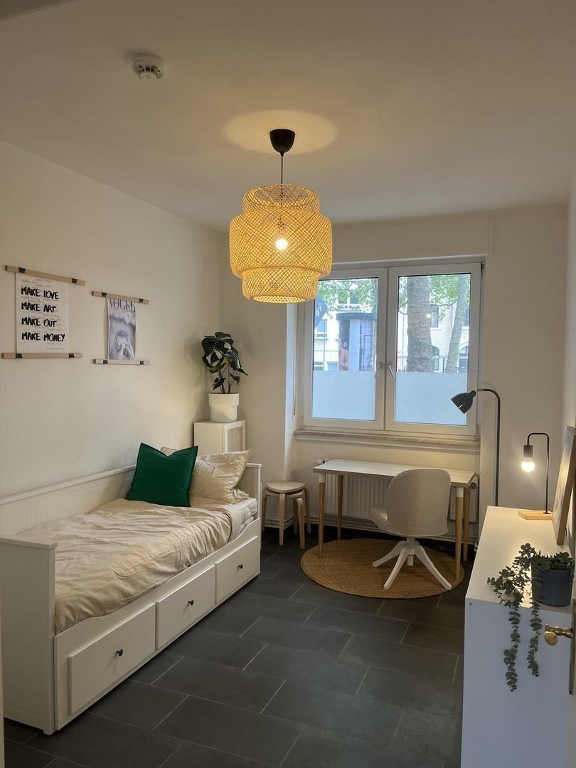 1 von 2 WG Zimmer