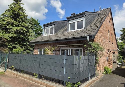 Moderne Doppelhaushälfte in Schwafheim