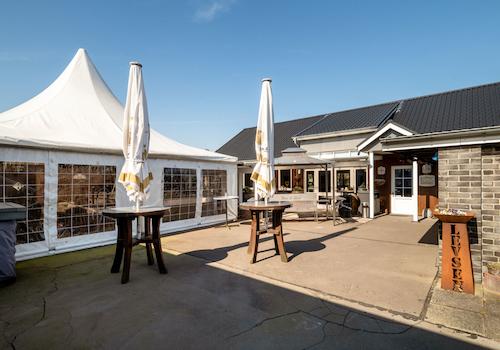 Innenhof u. Gastro