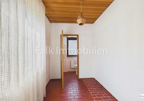 angeschlossener Garderobenbereich EG