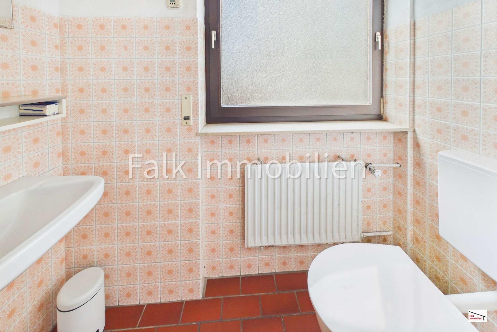 Tageslicht-Gäste-WC EG