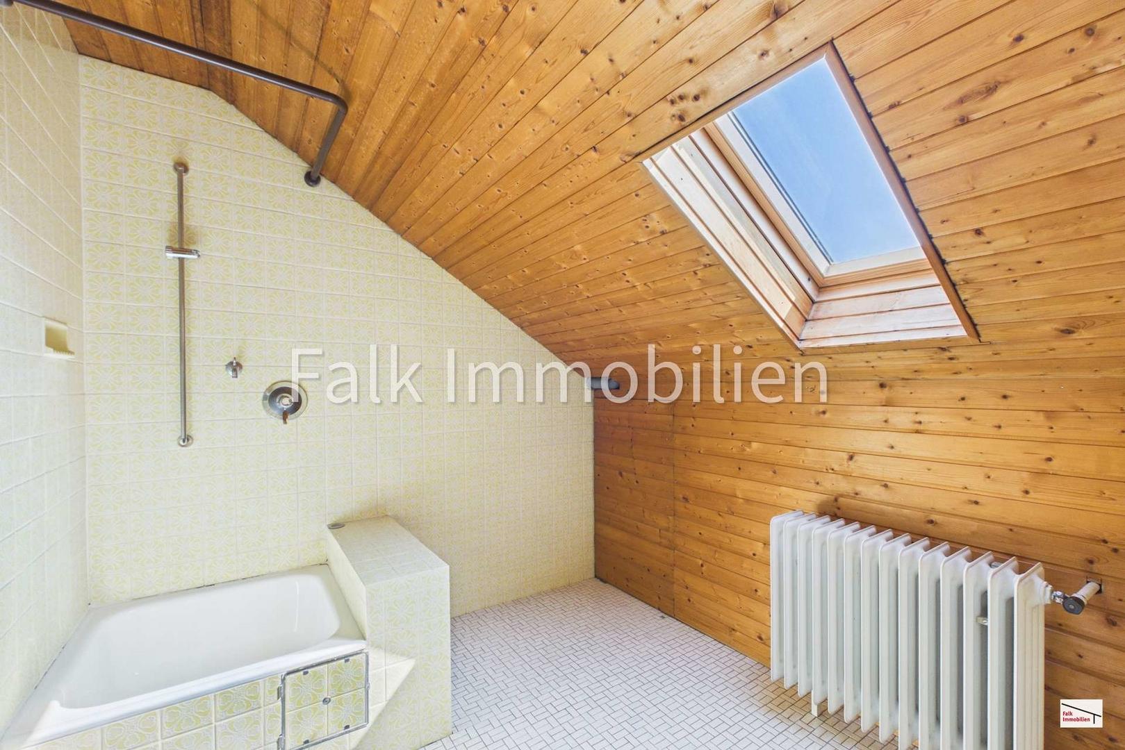 TL-Duschbad Dachgeschoss