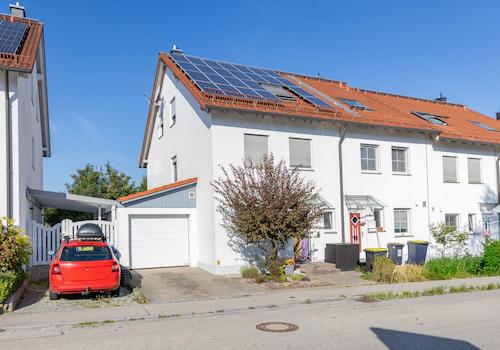 Schöne Aufteilung, Top-Ausstattung inkl. PV-Anlage