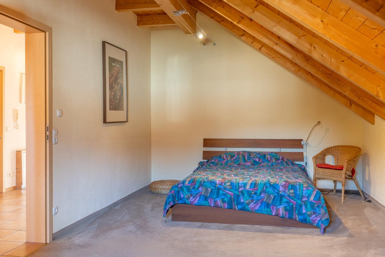 Stilvolles Einfamilienhaus mit traumhaftem Ausblick, Doppelgarage & Vollunterkellerung