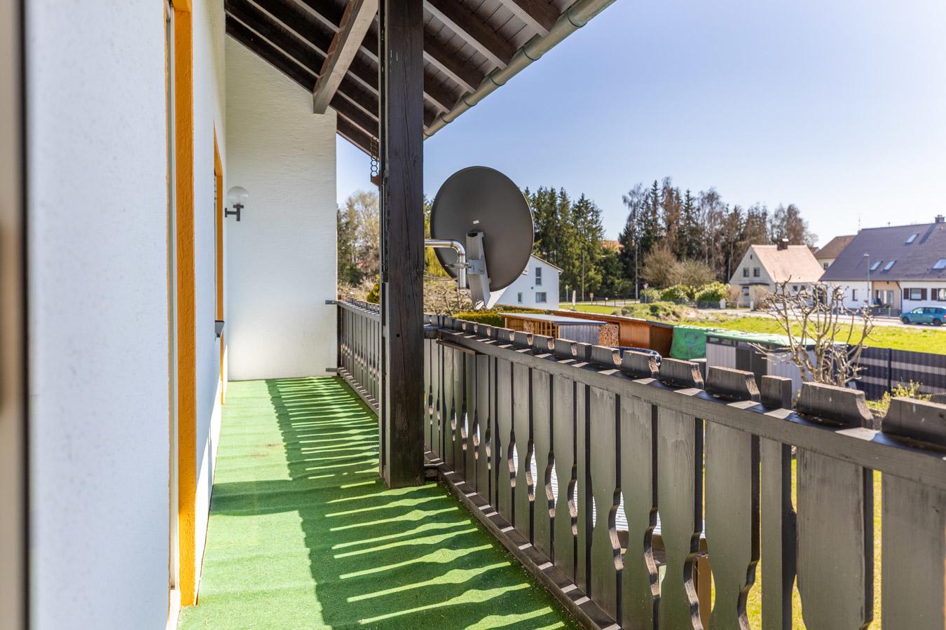 Großzügiges Zweifamilienhaus mit Ausbaureserve auf sonnigem Traumgrundstück in Großaitingen