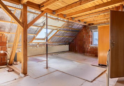 Großzügiges Zweifamilienhaus mit Ausbaureserve auf sonnigem Traumgrundstück in Großaitingen